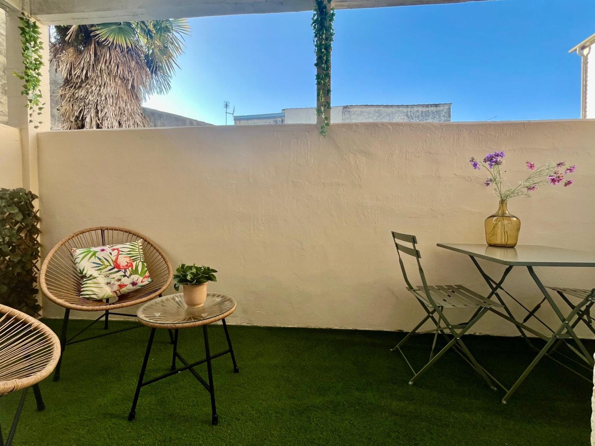 Escapade Vintage Avec Terrasse En Centre Historique Lejlighed La Rochelle  Eksteriør billede