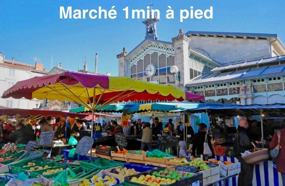 Escapade Vintage Avec Terrasse En Centre Historique Lejlighed La Rochelle  Eksteriør billede